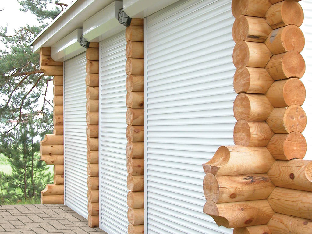 Рольставни в частном секторе